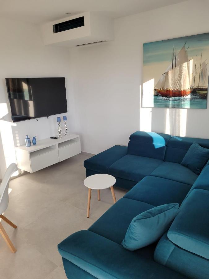 شقة Haus Dalmatia With Heated Pool بيبينيا المظهر الخارجي الصورة