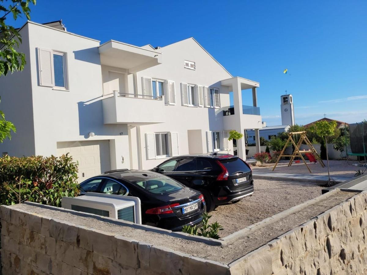 شقة Haus Dalmatia With Heated Pool بيبينيا المظهر الخارجي الصورة