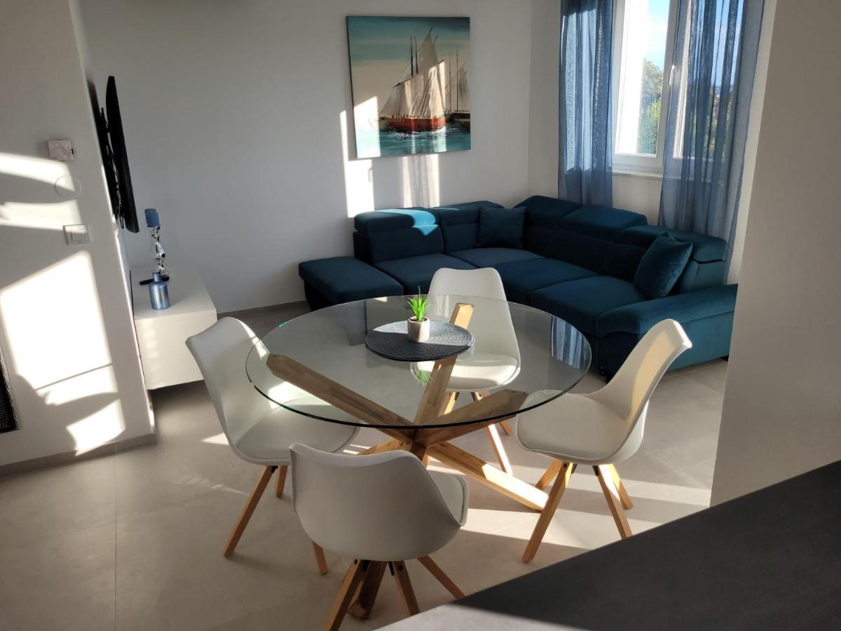 شقة Haus Dalmatia With Heated Pool بيبينيا المظهر الخارجي الصورة