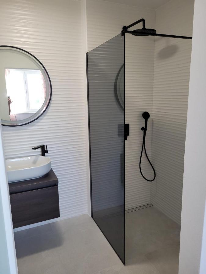 شقة Haus Dalmatia With Heated Pool بيبينيا المظهر الخارجي الصورة